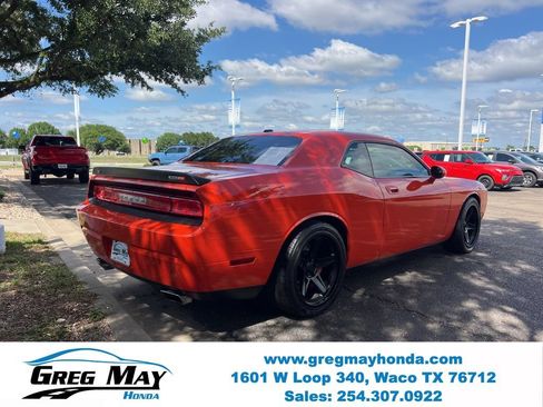 Used 2009 Dodge Challenger SRT8 w/ SRT Option Group II RWD image 7