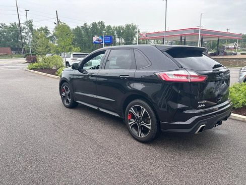 Used 2019 Ford Edge ST w/ Equipment Group 401A AWD/4WD image 2