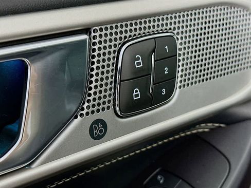 Used 2020 Ford Explorer ST image 31