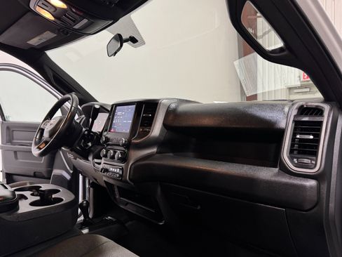 Used 2024 RAM 3500 Tradesman w/ Chrome Appearance Group image 11