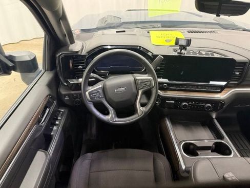 Used 2025 Chevrolet Silverado 2500 LT w/ Trail Boss Package AWD/4WD image 14