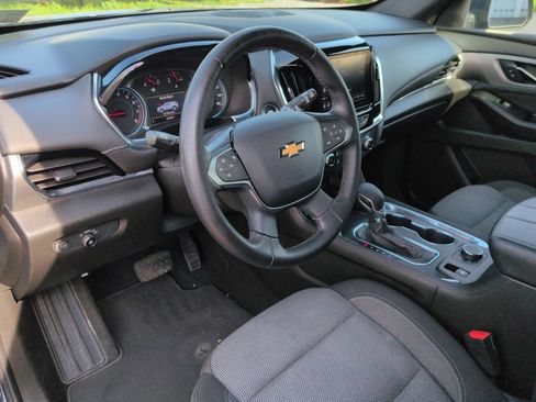 Certified 2023 Chevrolet Traverse LT AWD/4WD image 10