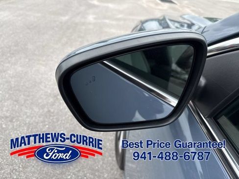 Certified 2025 Ford Escape Platinum w/ Premium Technology Package AWD/4WD image 8