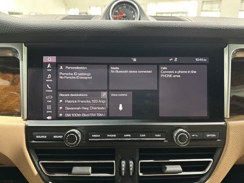 Used 2019 Porsche Macan AWD/4WD image 65