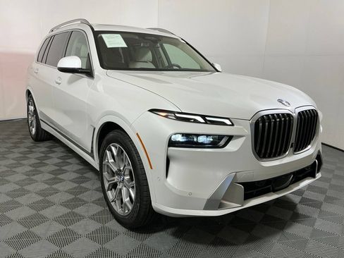 Certified 2024 BMW X7 xDrive40i w/ Executive Package AWD/4WD image 4
