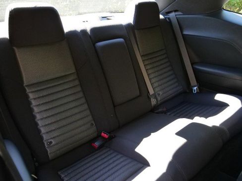 Used 2014 Dodge Challenger R/T w/ Blacktop Package image 31