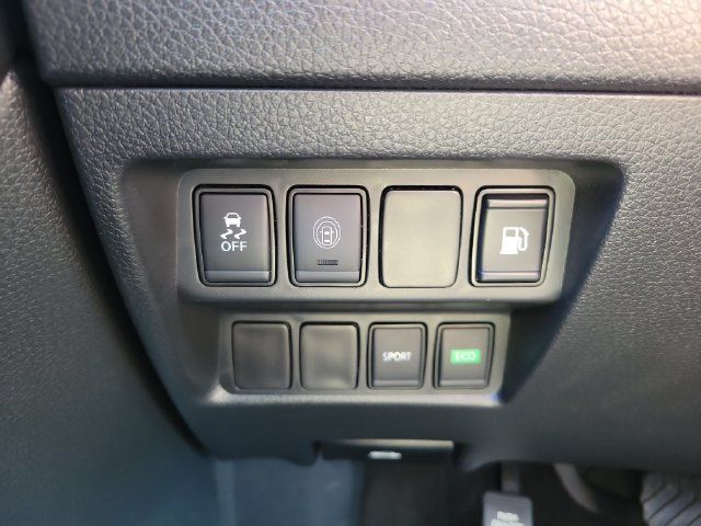 Used 2019 Nissan Rogue S w/ Special Edition Package FWD image 21