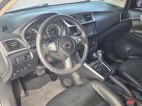 Used 2017 Nissan Sentra SR Turbo w/ SR Turbo Premium Package FWD image 10