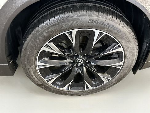 Used 2024 MAZDA CX-90 Plug-In Hybrid w/ Premium Plus AWD/4WD image 11