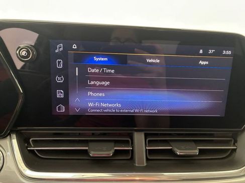 Certified 2024 Chevrolet Trax LT w/ Driver Confidence Package image 26