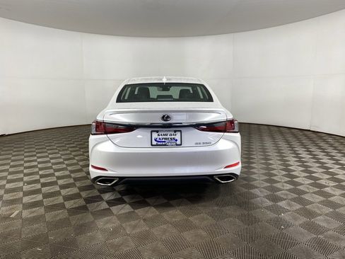 Used 2023 Lexus ES 350 w/ Premium Package image 7