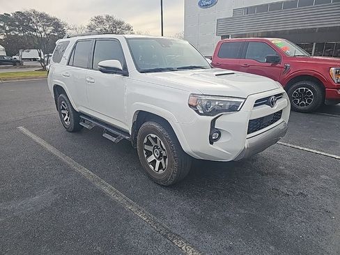 Used 2023 Toyota 4Runner TRD Off-Road Premium image 10