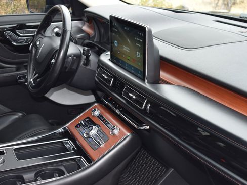 Used 2020 Lincoln Aviator Grand Touring w/ Equipment Group 302A AWD/4WD image 23