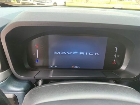 Used 2025 Ford Maverick XL w/ Equipment Group 102A image 16