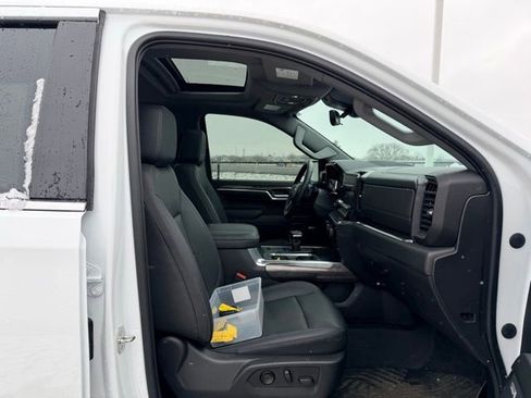 Used 2023 Chevrolet Silverado 1500 LTZ w/ LTZ Premium Package image 11