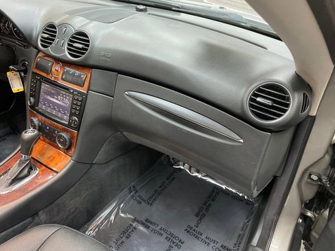 Used 2005 Mercedes-Benz CLK 500 Cabriolet image 37