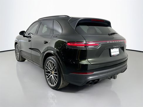 Certified 2023 Porsche Cayenne S Platinum w/ Premium Package Plus image 3