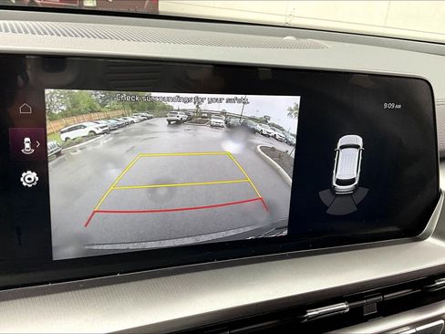 Used 2025 Kia Telluride S FWD image 11