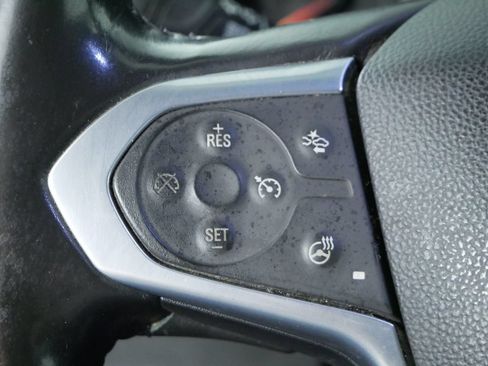 Used 2020 Chevrolet Traverse Premier AWD/4WD image 25