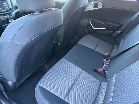 Certified 2024 Kia Soul LX w/ Option Group 015 image 11