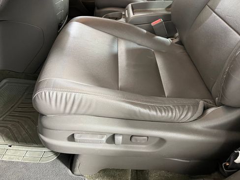 Used 2015 Honda Odyssey EX-L image 11