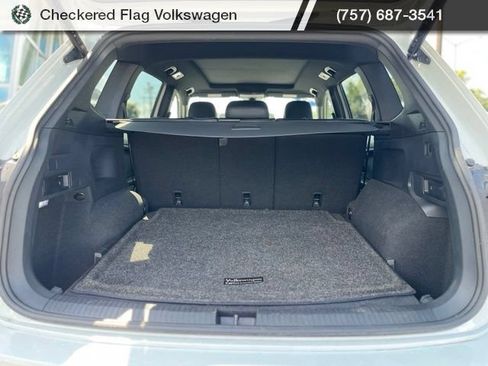 Used 2022 Volkswagen Tiguan SEL R-Line AWD/4WD image 34