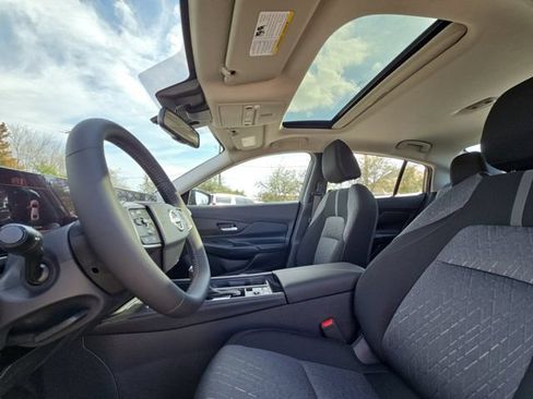 New 2026 Nissan Sentra SV w/ SV Convenience Package FWD image 7