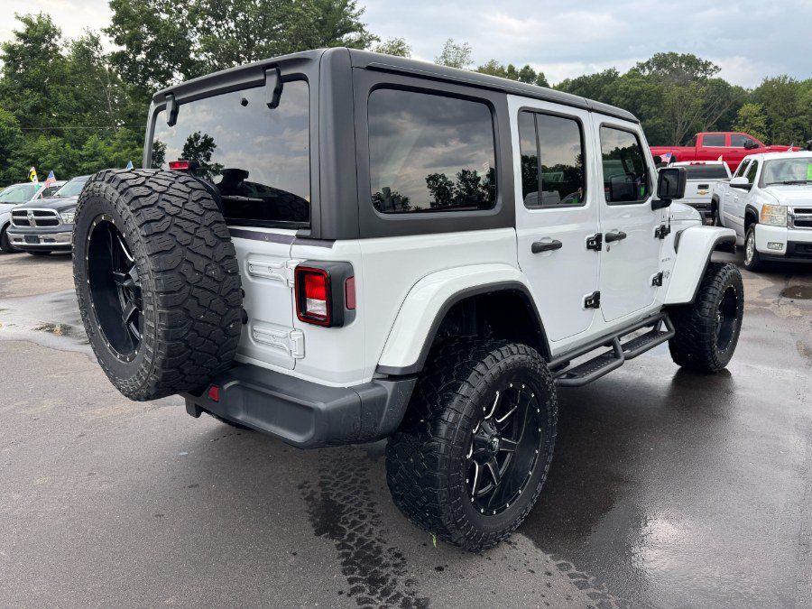Used 2018 Jeep Wrangler Unlimited Sahara AWD/4WD image 5