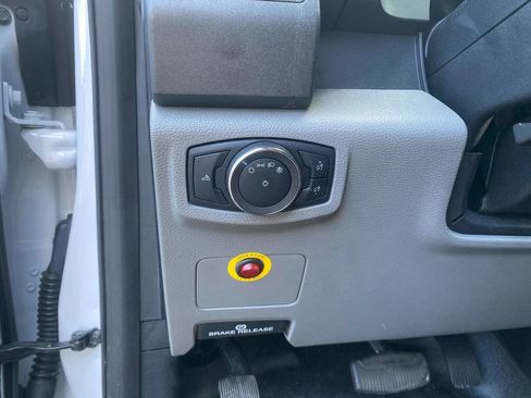 Used 2020 Ford F250 XL w/ Power Equipment Group image 14