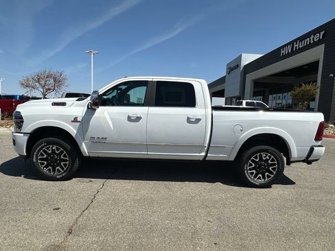 New 2026 RAM 2500 Limited AWD/4WD image 3
