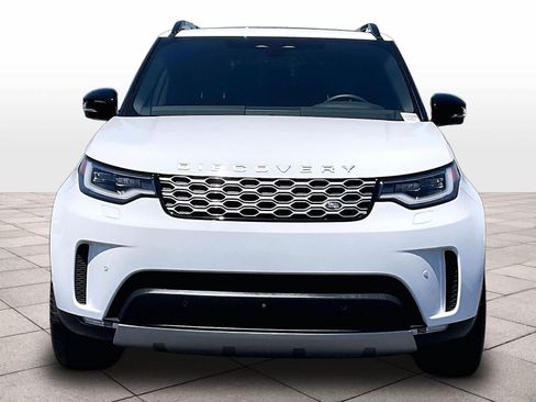 Used 2025 Land Rover Discovery S AWD/4WD image 3