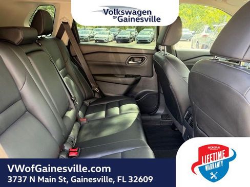 Used 2024 Nissan Rogue SL AWD/4WD image 8
