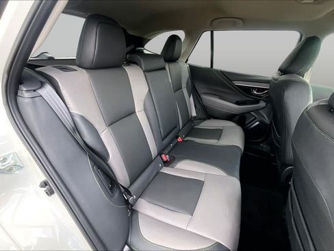 Used 2025 Subaru Outback Onyx Edition AWD/4WD image 21