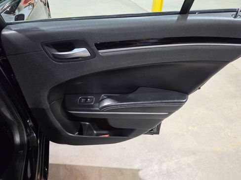 Used 2021 Chrysler 300 S RWD image 29