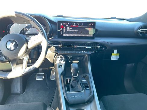 Used 2024 Dodge Hornet GT image 11