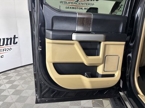 Used 2021 Ford F350 Lariat w/ Lariat Value Package AWD/4WD image 21