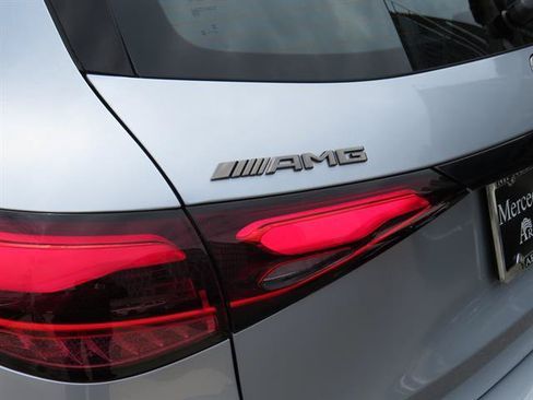 Used 2025 Mercedes-Benz GLC 43 AMG 4MATIC image 32