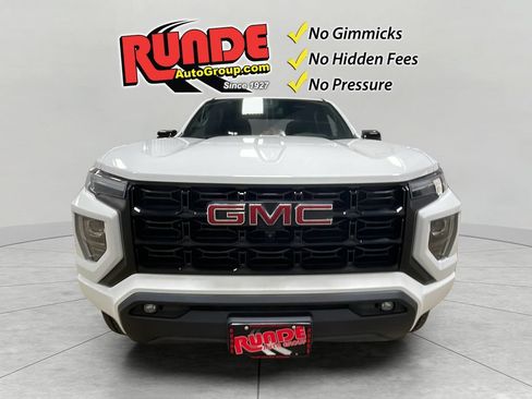 Used 2023 GMC Canyon Elevation w/ Elevation Premium Package AWD/4WD image 9