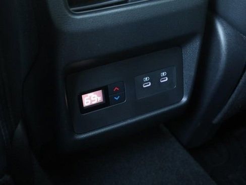 Certified 2025 Nissan Rogue SL w/ Tech Package AWD/4WD image 26