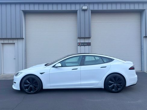 Used 2022 Tesla Model S Standard Range image 3
