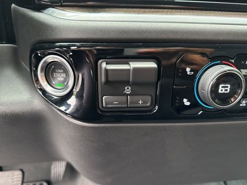 Used 2025 Chevrolet Silverado 1500 RST image 21