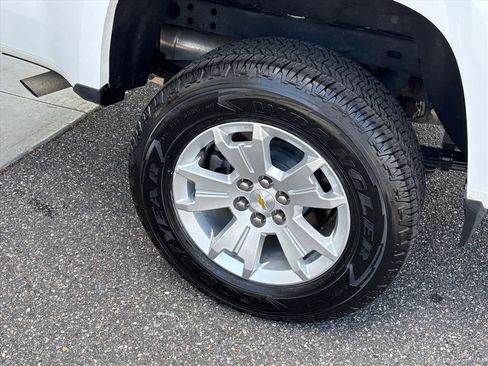 Used 2022 Chevrolet Colorado LT w/ Fleet Safety Package RWD image 27