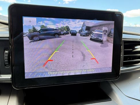 Used 2023 Ford Explorer XLT w/ Equipment Group 202A RWD image 33