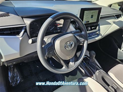 Used 2024 Toyota Corolla LE image 7