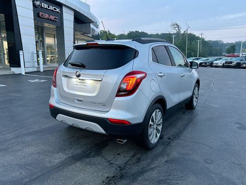 Used 2020 Buick Encore Preferred AWD/4WD image 8