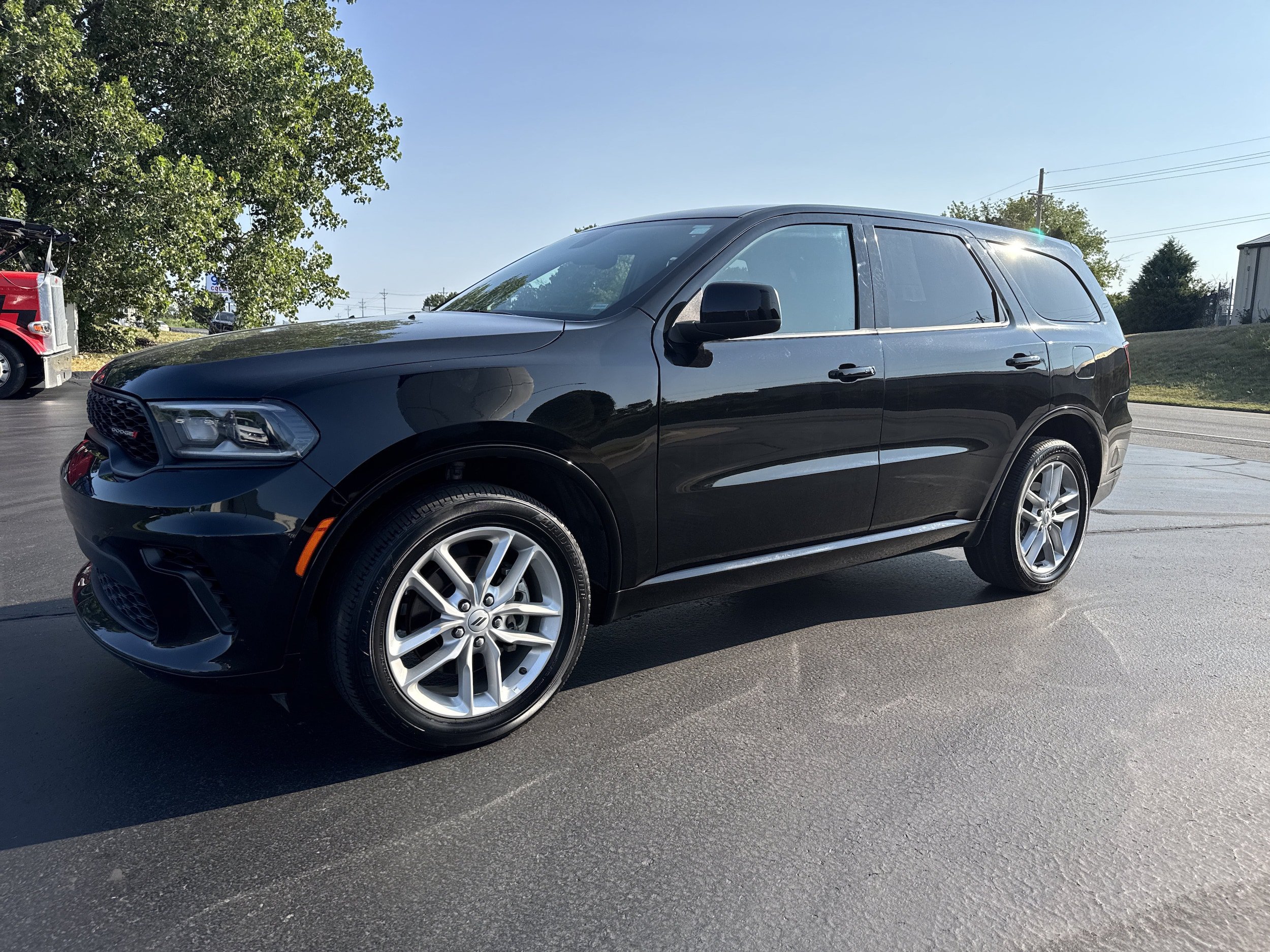 Used 2025 Dodge Durango GT AWD/4WD image 2