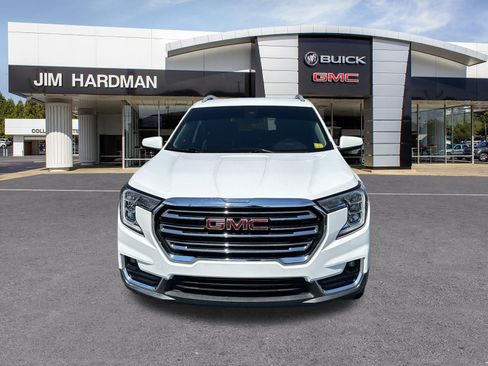 Used 2022 GMC Terrain SLT FWD image 2