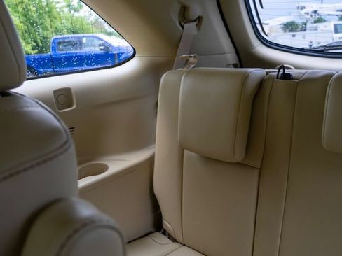 Used 2019 Toyota Highlander Limited FWD image 51