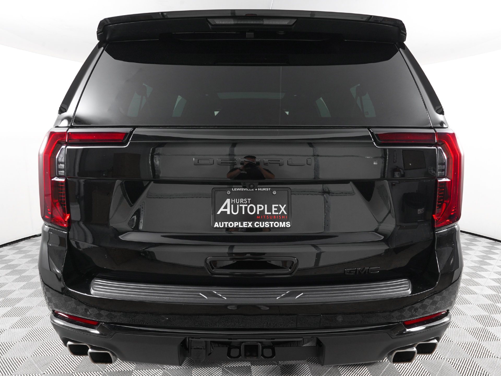 Used 2026 GMC Yukon XL Denali w/ Sun & Power Step Package AWD/4WD image 6