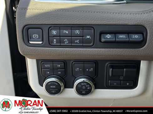 Certified 2023 GMC Yukon Denali w/ Denali Reserve Package AWD/4WD image 19